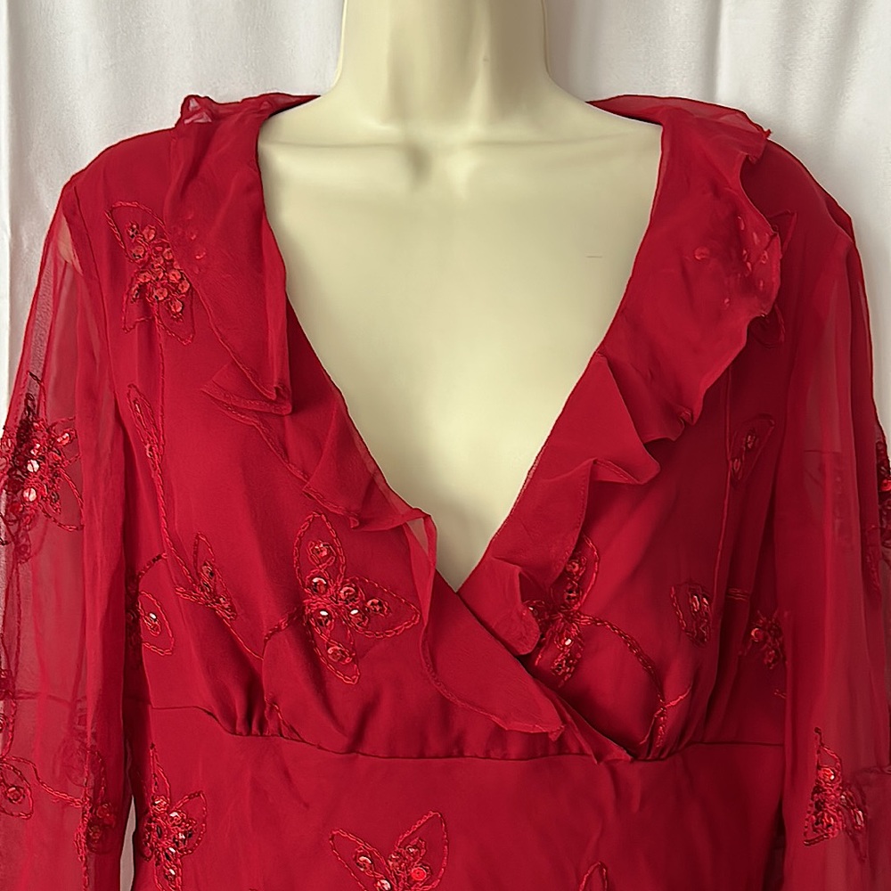Silkland Gorgeous 💯% Silk Flutter Sleeves Red Sequin Shirt Top **Size L** 🔥🔥 - Picture 3 of 6